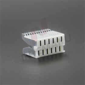 3 XMCL7-X Miniature circuit breaker Arc chute